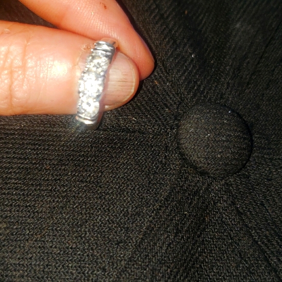 14k gold wedding band with 2c diamonds size 6 1/2 beautiful almost brand new - Picture 1 of 5
